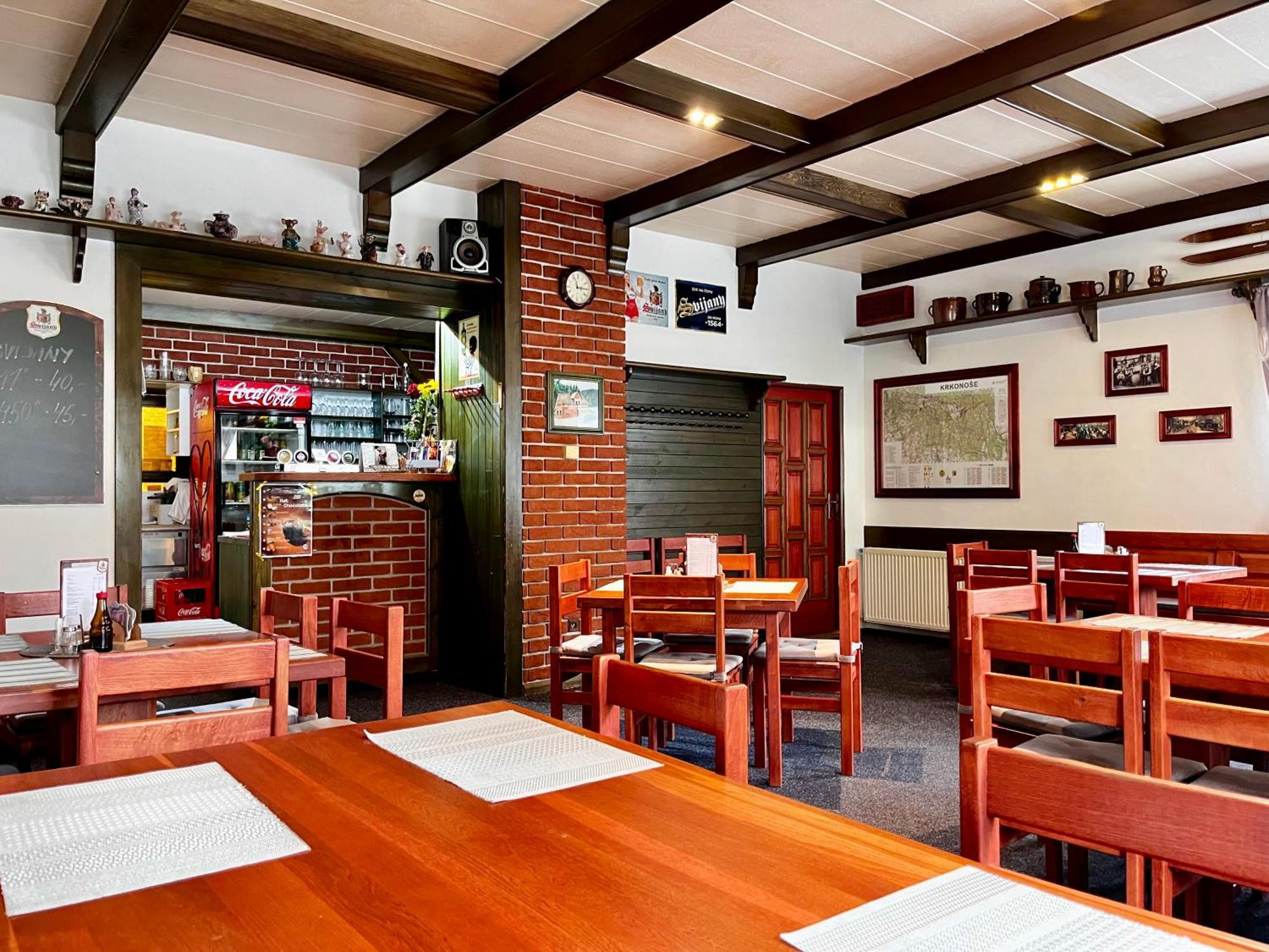 伊泽拉河畔亚布洛内茨 泽曼库旅馆酒店 外观 照片